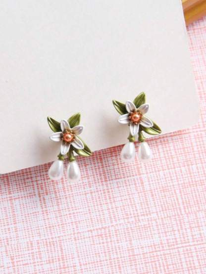 1pair Fashionable Zinc Alloy Flower Decor Clip On Earrings For Women For Daily Decoration