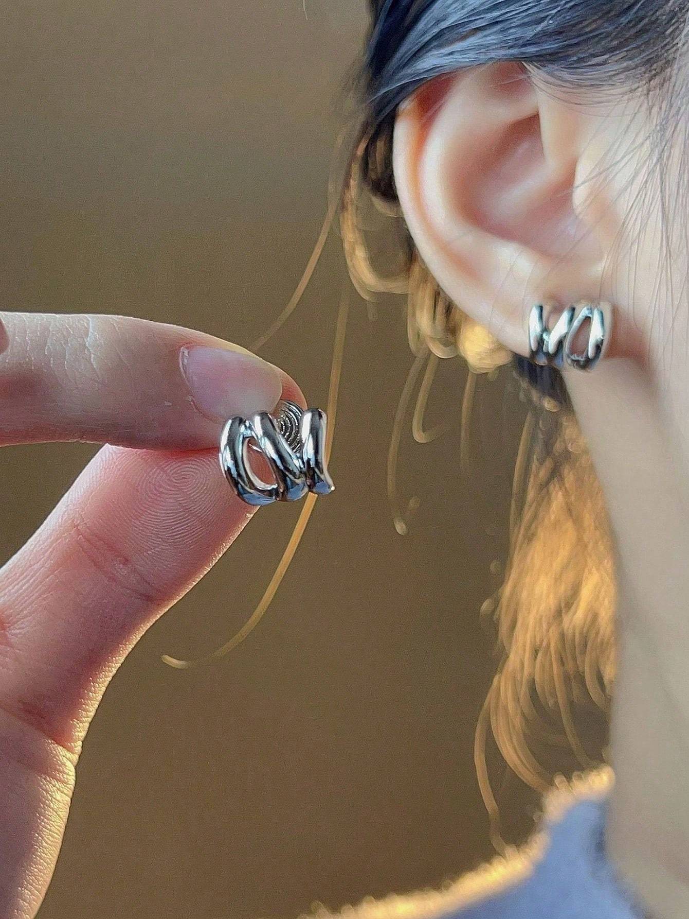 1pair Fashionable Zinc Alloy Flower Decor Clip On Earrings For Women For Daily Decoration