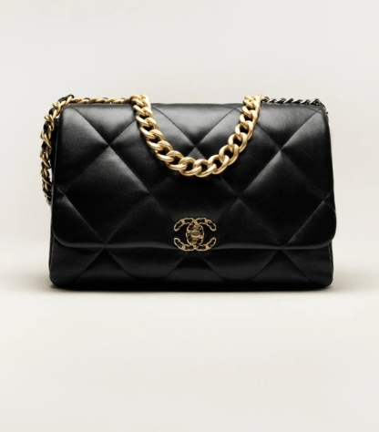 CHANEL 19 Handbag