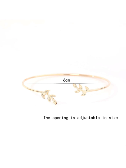 Leaf Decor Cuff Bangle