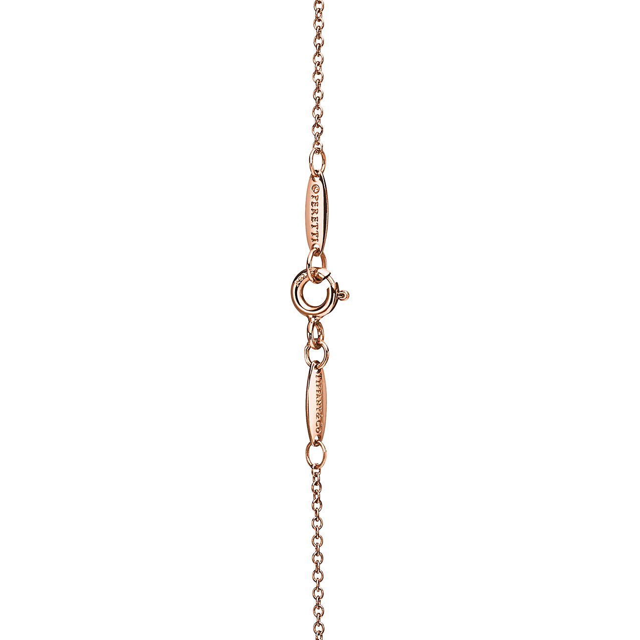 Elsa Peretti庐 Bean庐 design Pendant in Rose Gold, 18 mm