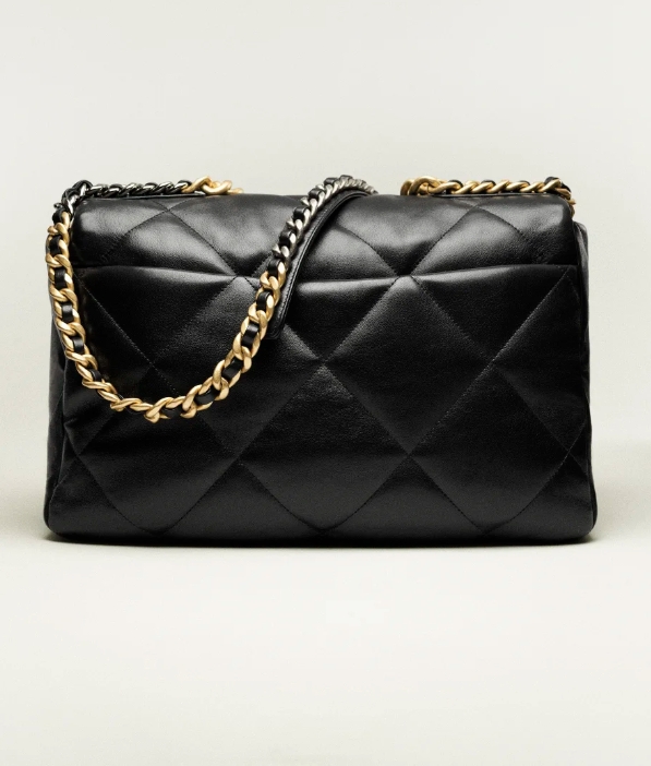 CHANEL 19 Handbag