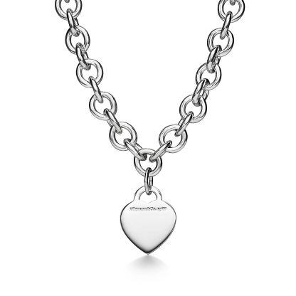 Return to 庐 Heart Tag Necklace in Silver with a Diamond, Medium