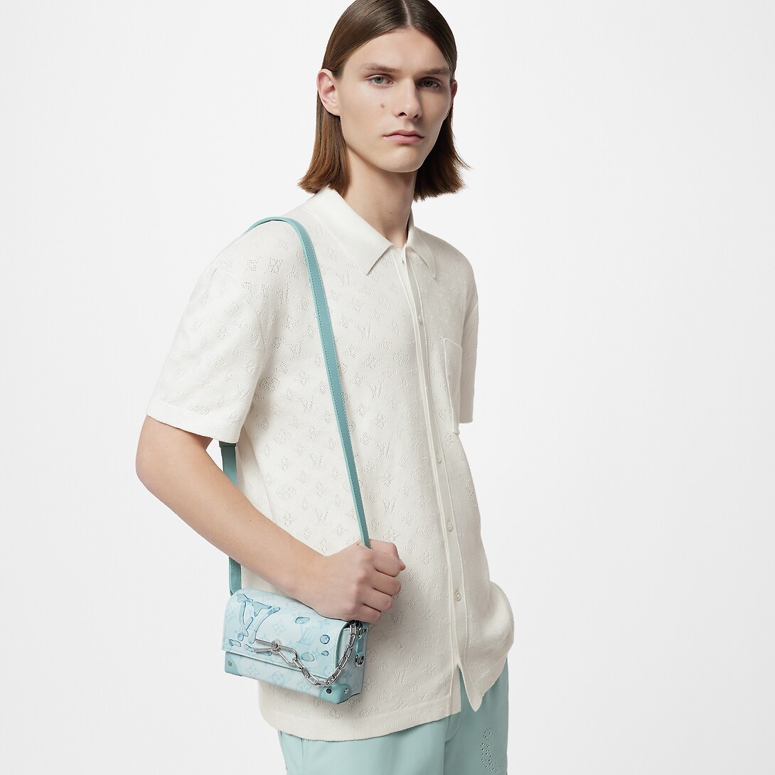 Steamer Wearable Wallet M22637