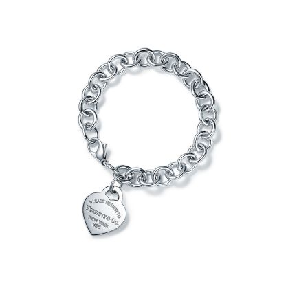 Return to 庐 Heart Tag Charm Bracelet in Silver