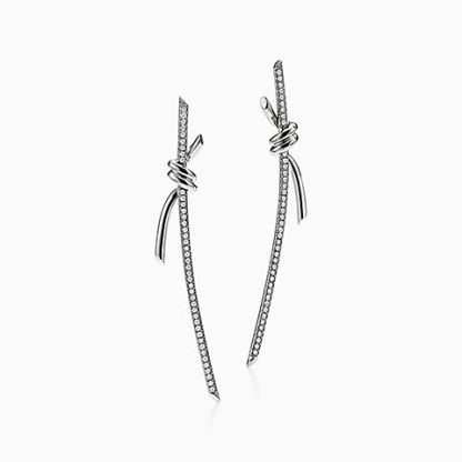 Knot Earrings in White Gold with Diamonds