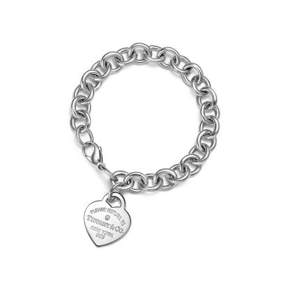 Return to 庐 Heart Tag Bracelet in Sterling Silver with a Diamond, Medium