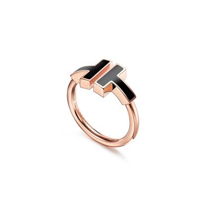 T Black Onyx Wire Ring in 18k Rose Gold