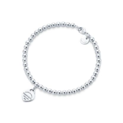 Return to 庐 Red Heart Tag Bead Bracelet in Silver