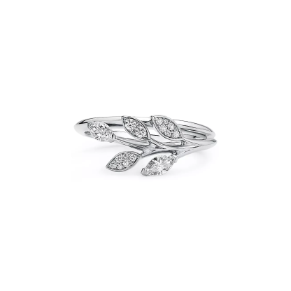 Victoria庐 Diamond Vine Ring in Platinum