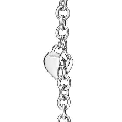 Return to 庐 Heart Tag Bracelet in Sterling Silver with a Diamond, Medium