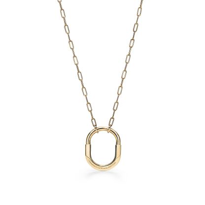 Lock Pendant in Yellow Gold with Diamonds, Medium