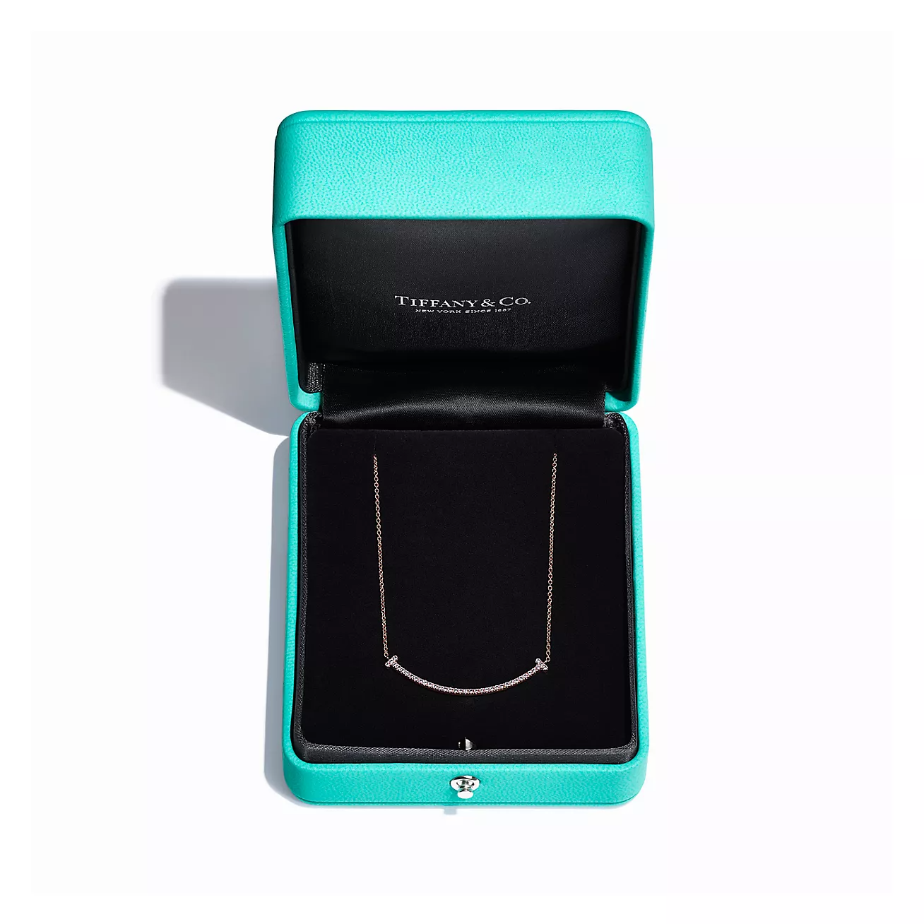 T Smile Pendant in Yellow Gold with Diamonds, Small