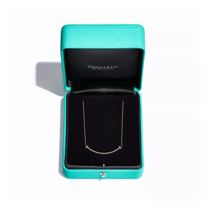 T Smile Pendant in Yellow Gold with Diamonds, Small