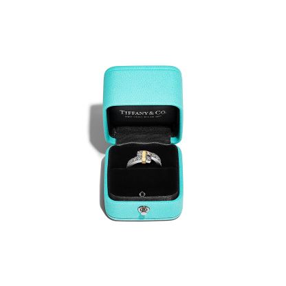 Edge Bypass Ring in Platinum and Yellow Gold with Diamonds, Wide