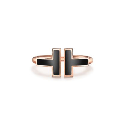 T Black Onyx Wire Ring in 18k Rose Gold