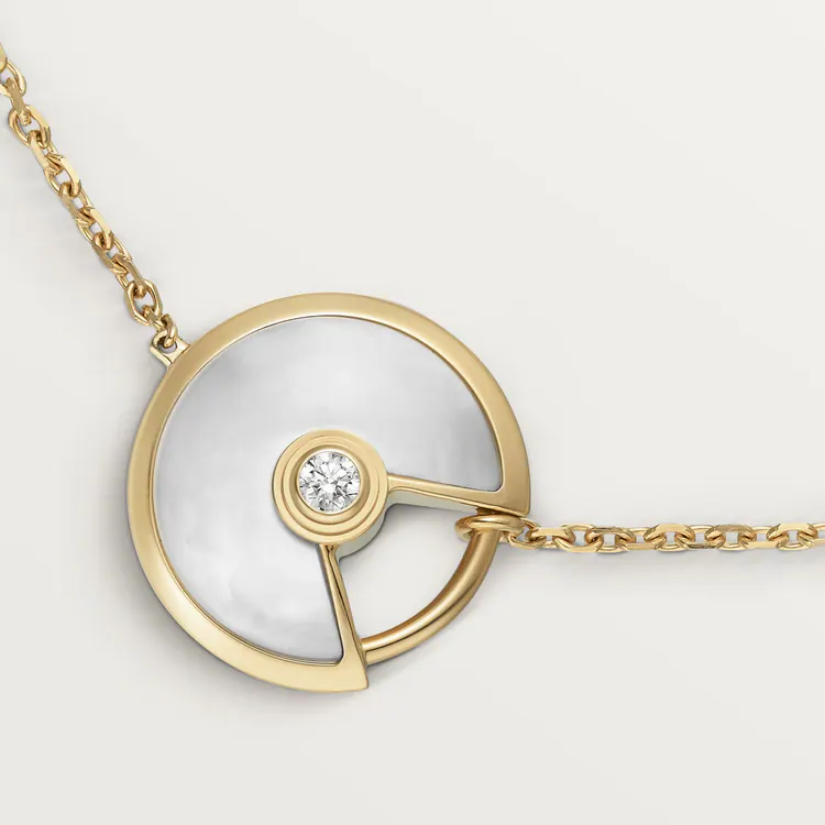 AMULETTE DE CARTIER BRACELET, XS MODEL