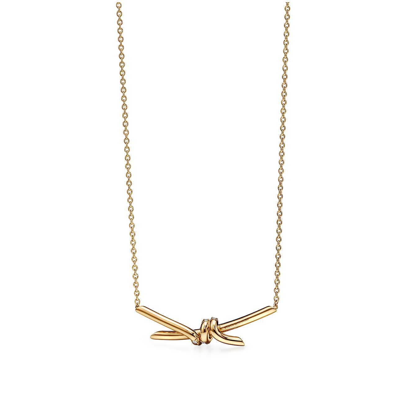Knot Pendant in Yellow Gold with Diamonds