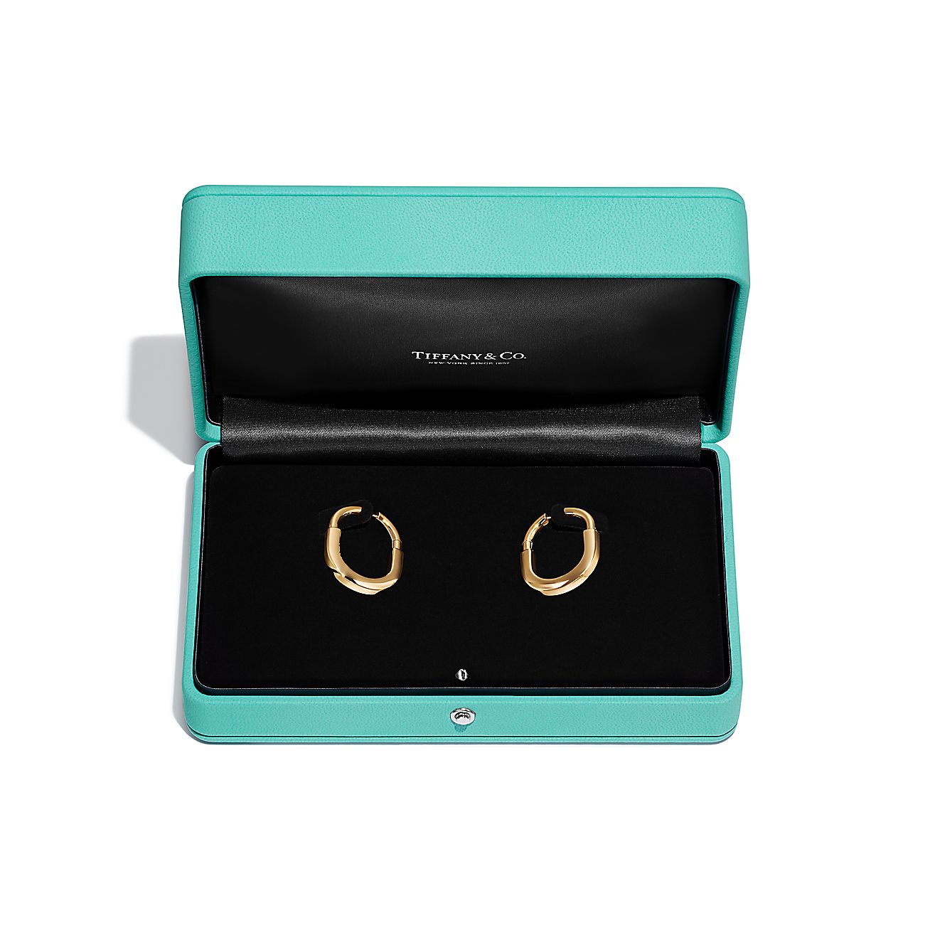 Lock Earrings in Yellow Gold, Medium