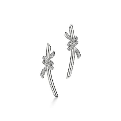 Knot Earrings in White Gold with Diamonds