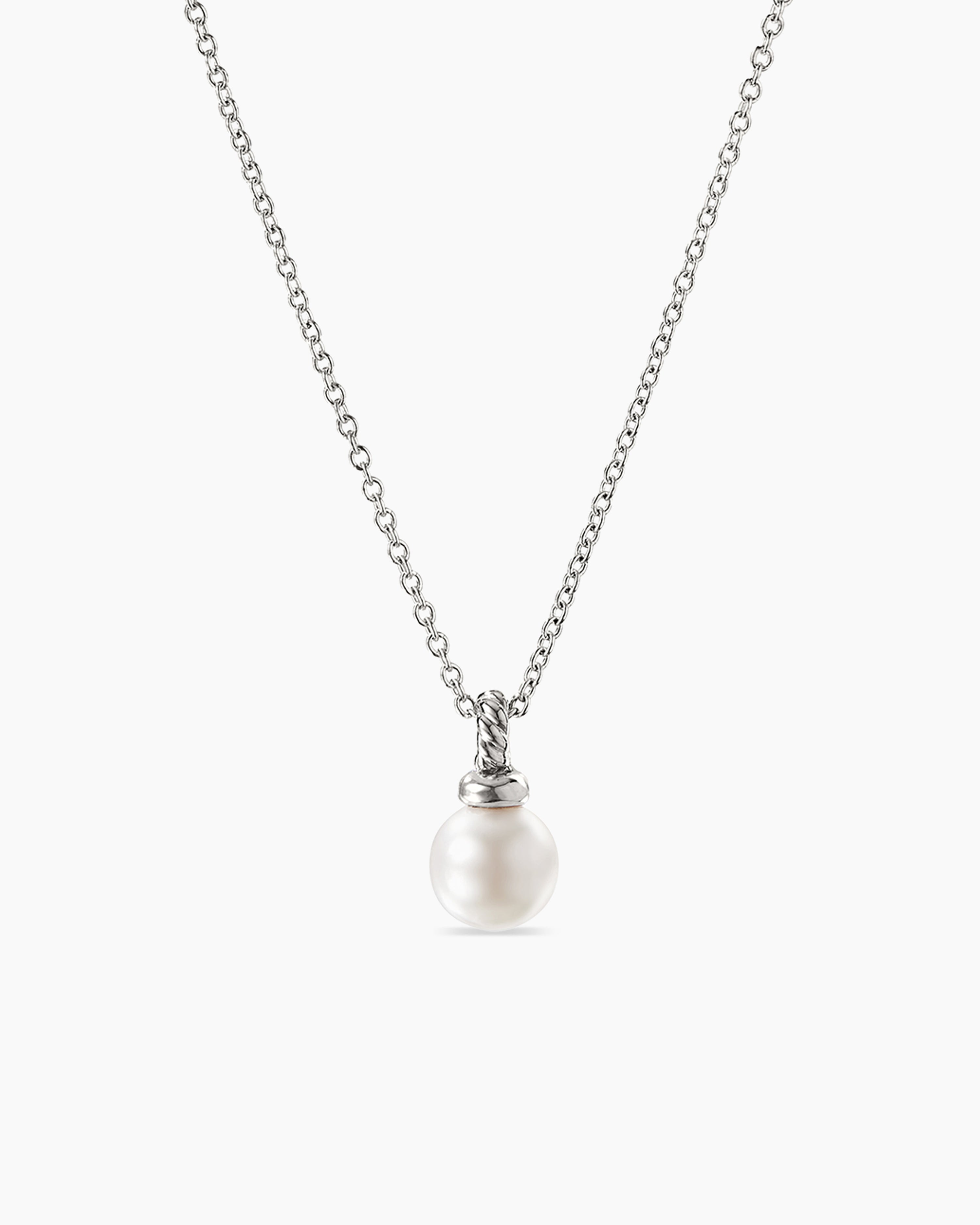 Petite Solari Pendant Necklace 18K White Gold with Pearl and Diamonds, 11.5mm