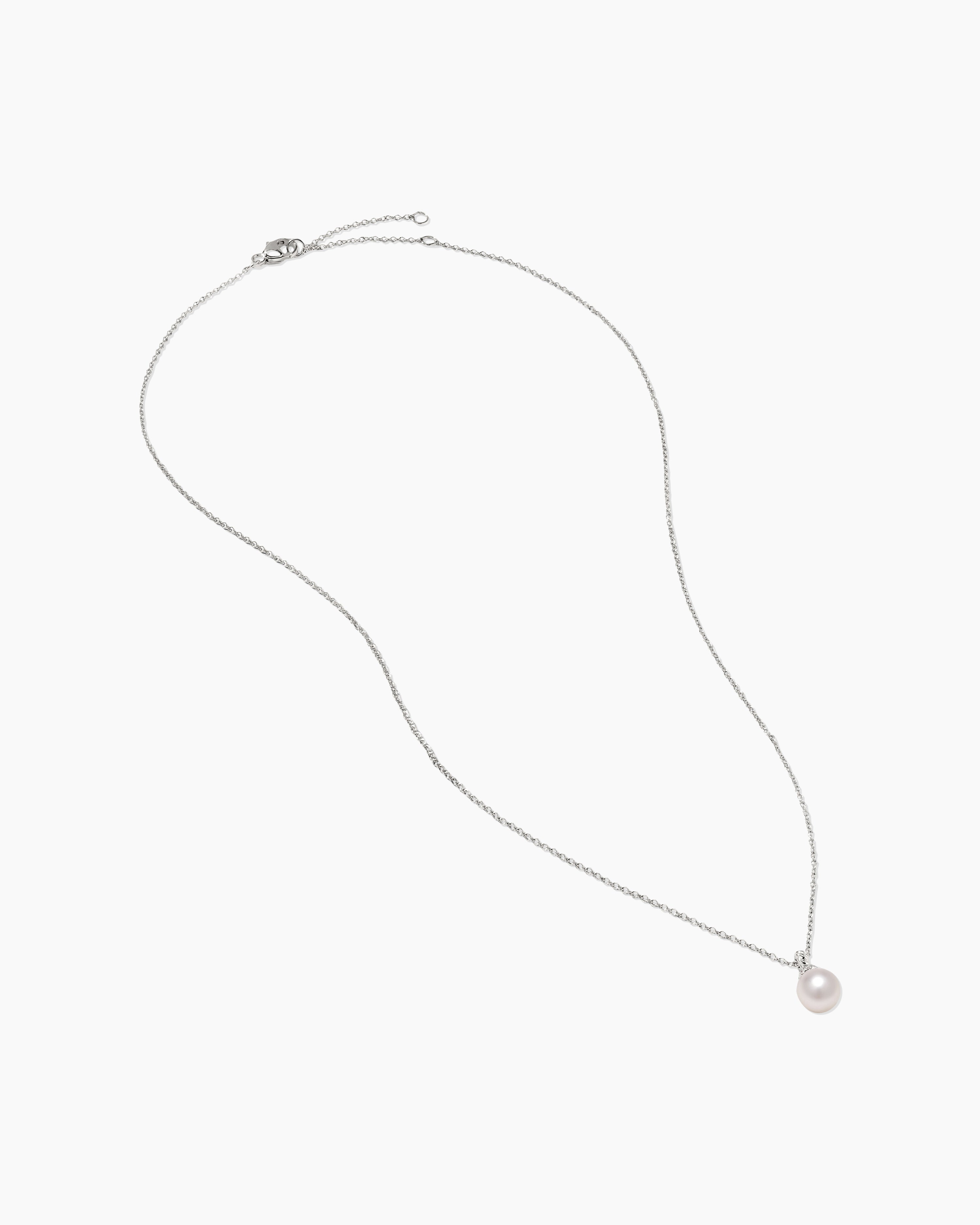 Petite Solari Pendant Necklace 18K White Gold with Pearl and Diamonds, 11.5mm