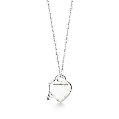 Return to 庐 Heart Tag and Key Necklace in Sterling Silver with a Diamond, Medium