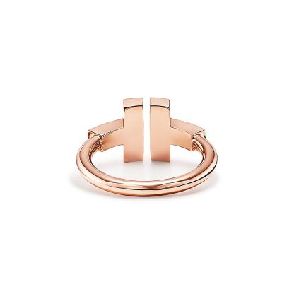 T Black Onyx Wire Ring in 18k Rose Gold