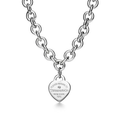 Return to 庐 Heart Tag Necklace in Silver with a Diamond, Medium