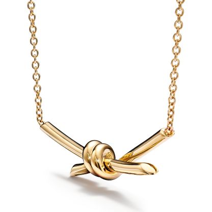 Knot Pendant in Yellow Gold