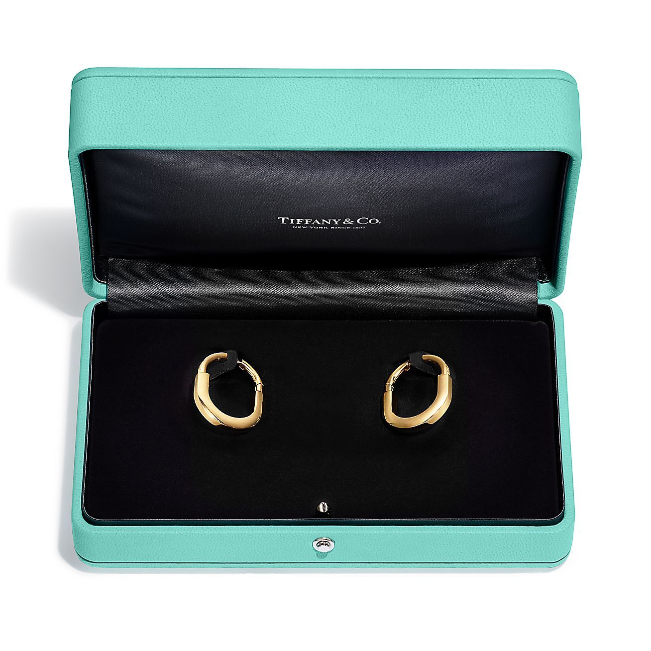 Lock Earrings in Yellow Gold with Diamonds, Medium