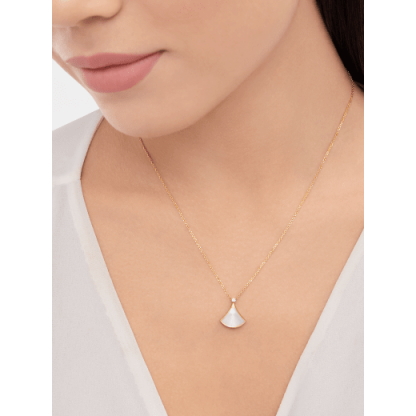 DIVAS DREAM NECKLACE