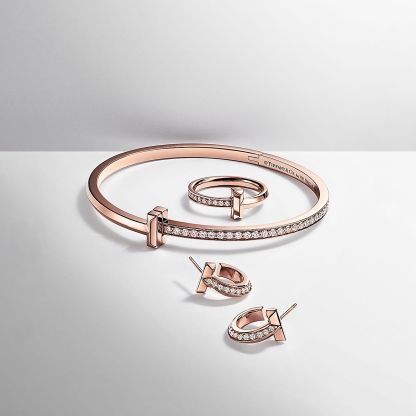 T T1 Hoop Earrings in Rose Gold with Diamonds