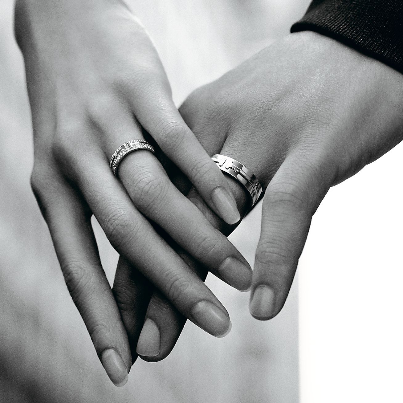 T Narrow Pave Diamond Ring in 18k Rose Gold