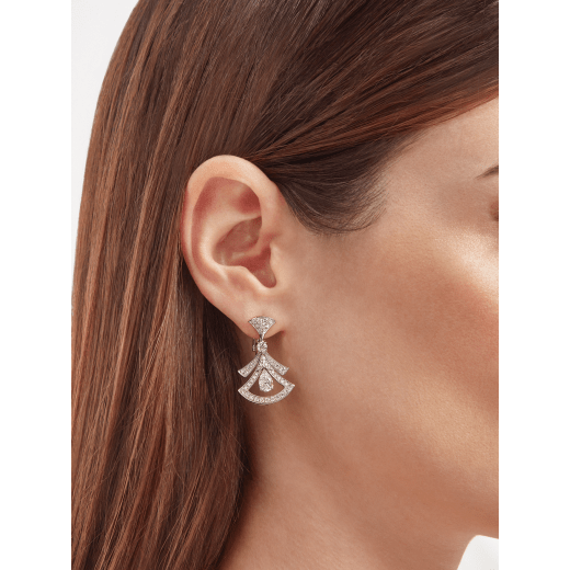 DIVAS DREAM EARRINGS