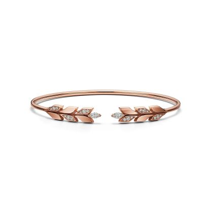 Victoria庐 Vine Wire Bracelet in Rose Gold with Diamonds