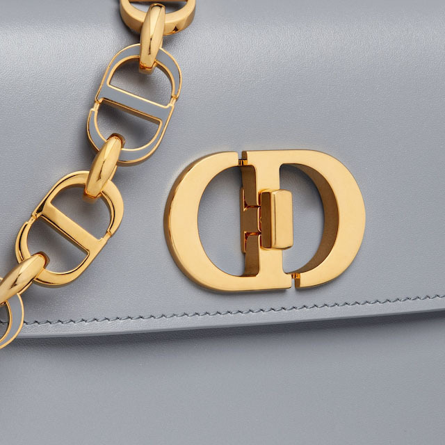 30 MONTAIGNE AVENUE BAG