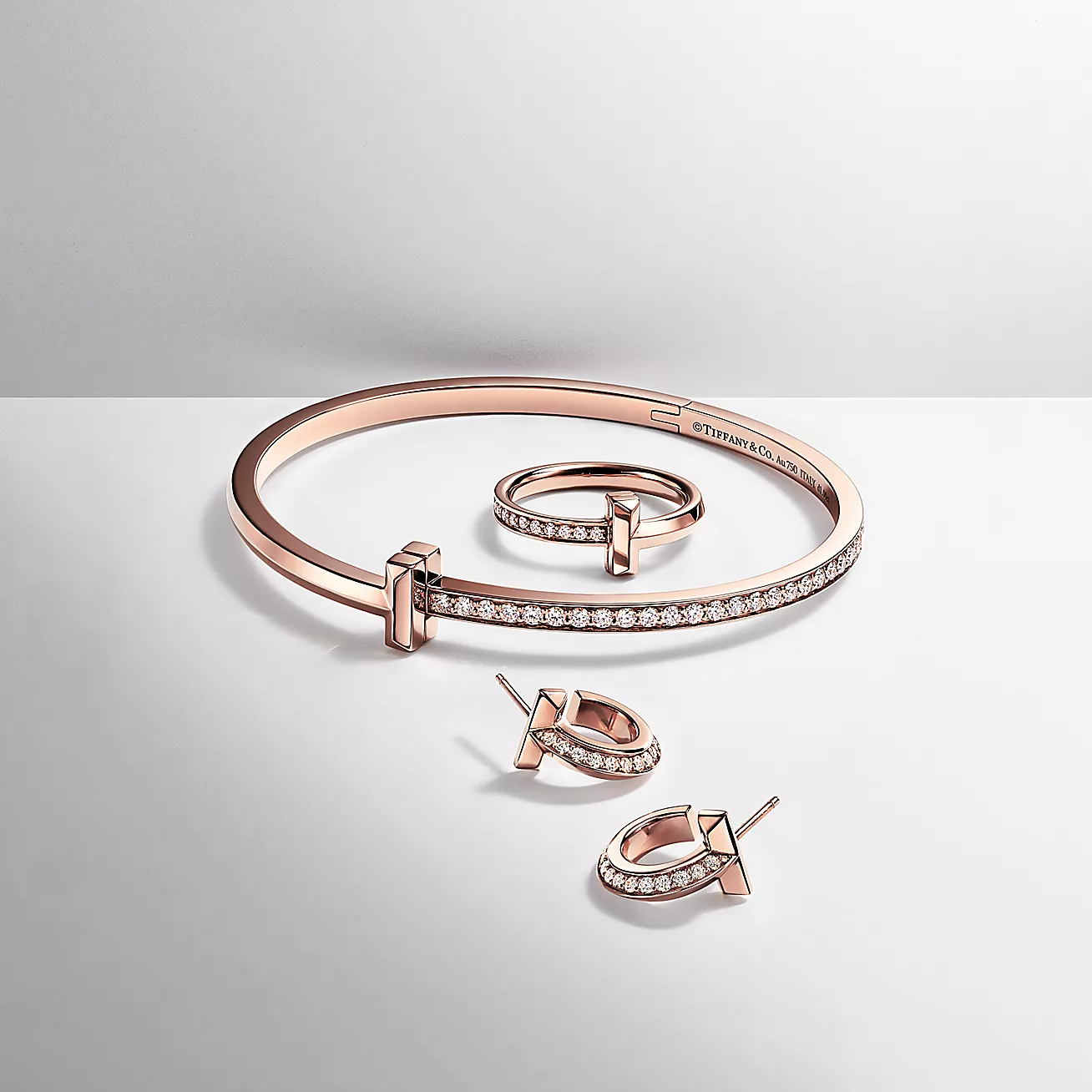 T T1 Hoop Earrings in Rose Gold with Diamonds
