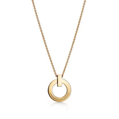 T T1 Circle Pendant in Yellow Gold with Pave Diamonds