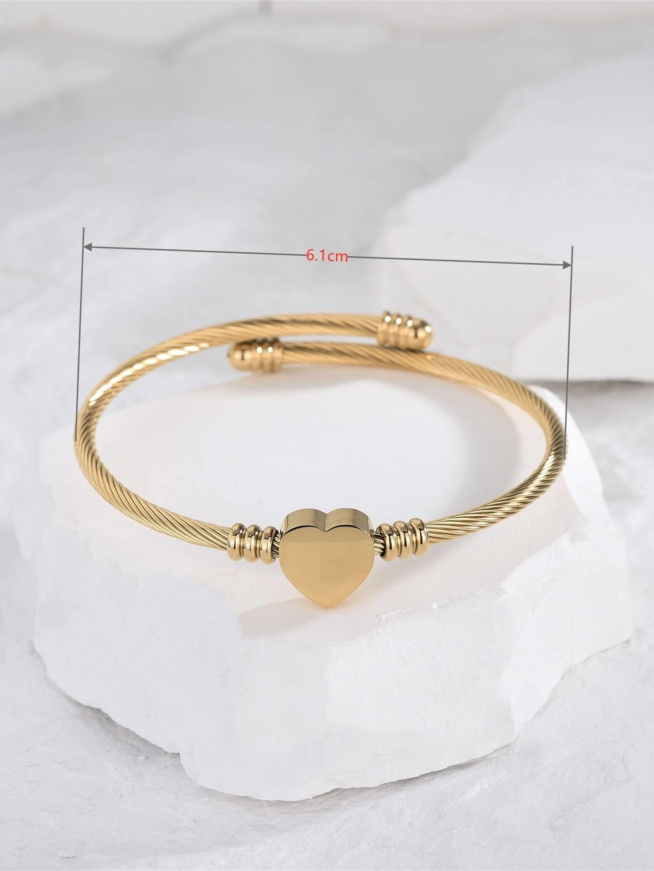 Heart Decor Bangle