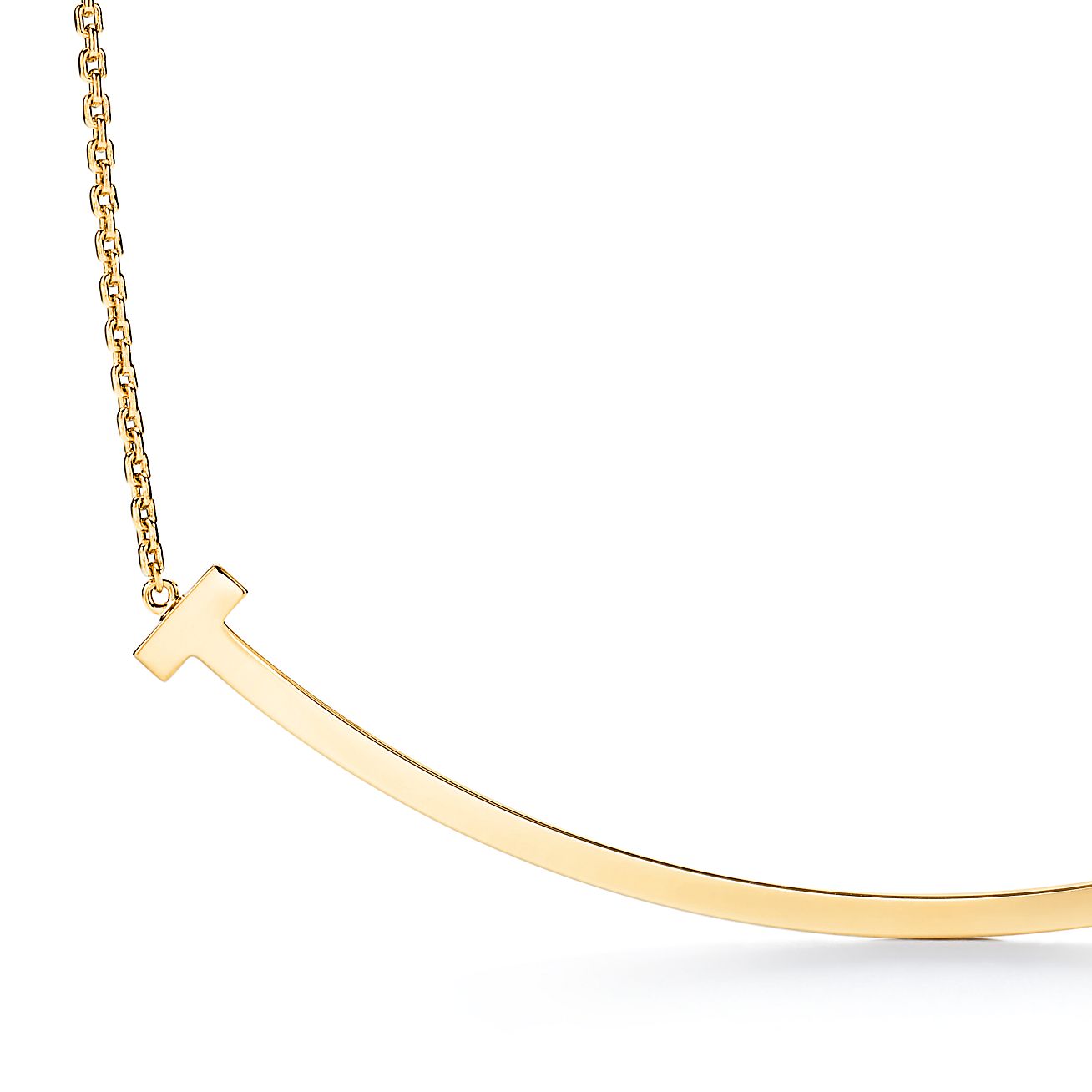 T Extra Large Smile Pendant in 18k Gold