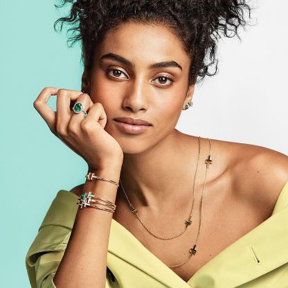 T Wire Bracelet in Yellow Gold with Mother-of-pearl