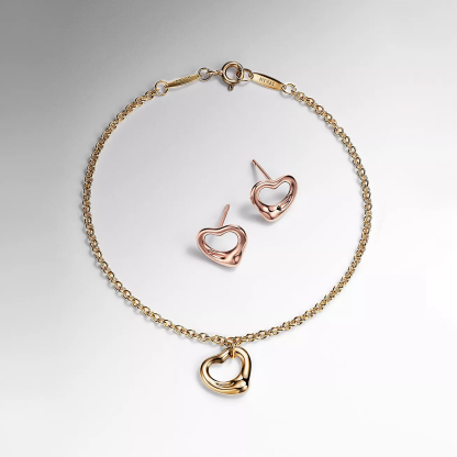 Elsa Peretti庐 Open Heart Bracelet in Yellow Gold, 11 mm