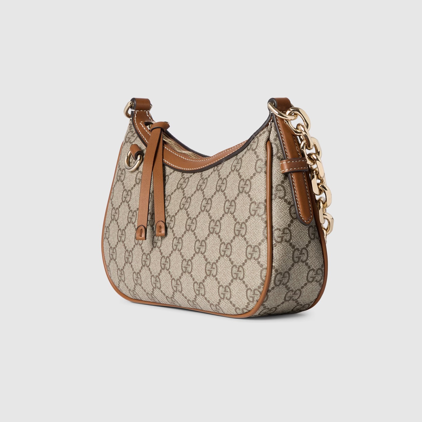 GG Emblem small shoulder bag