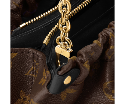 LOUIS VUITTON Pochette Sling PM