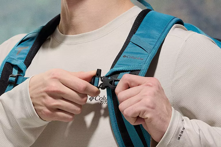 An image of the adjustable shoulder straps