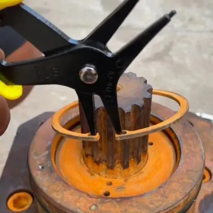 1PC Circlip Pliers Internal and External Circlip Pliers Retaining Ring Pliers Inner Card Outer Retaining Ring Car Repair Tools