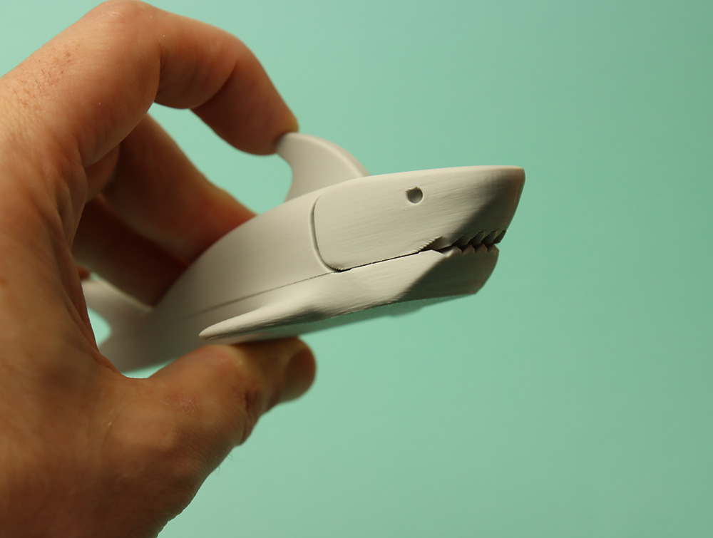 🦈 Biting Shark Fidget Toy