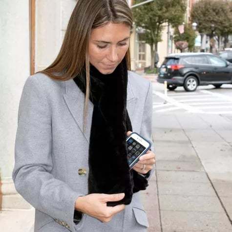 ❄️ Faux-Fur Pull-Through Scarf with Hidden Pocket