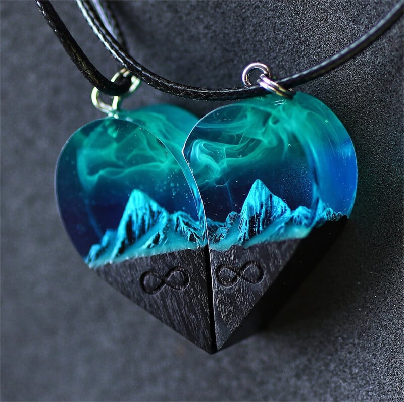 (🎉Christmas Special - 49% OFF NOW)Handmade Resin Heart Pendant(Buy 2 Free Shipping)